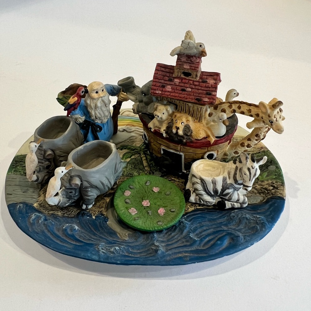 Noah's Ark Mini Tea Set Decorative
Figurines Animals Incomplete